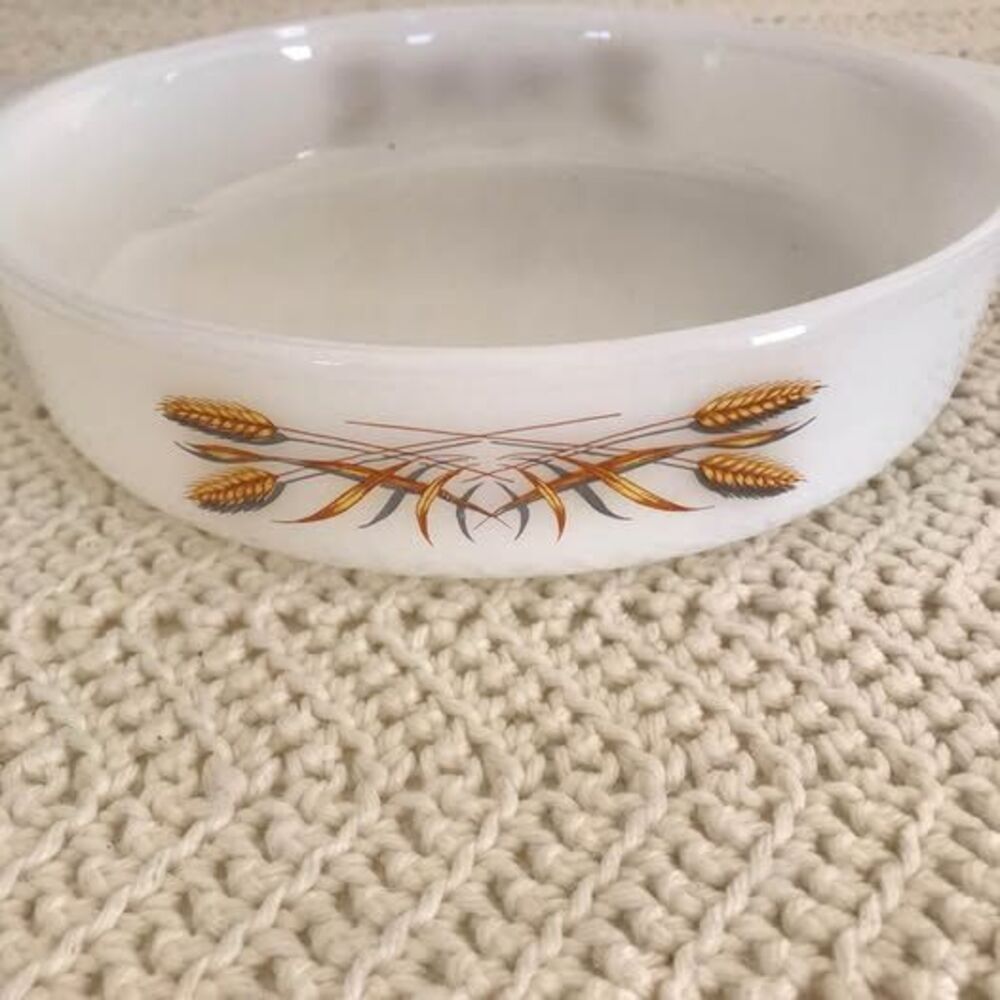 Vintage fire king wheat casserole dish￼